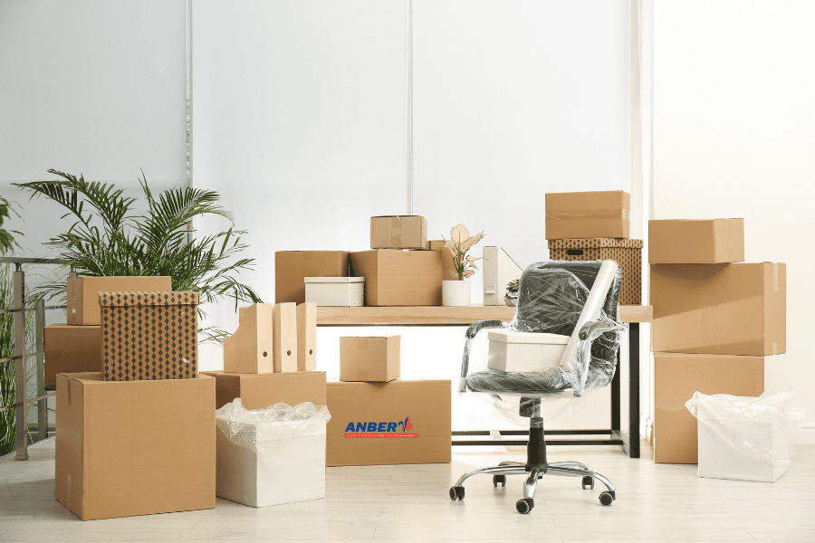 Benefits of Hiring Commercial Movers