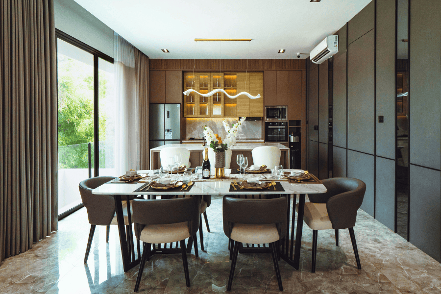 Signs You Should Call Professionals