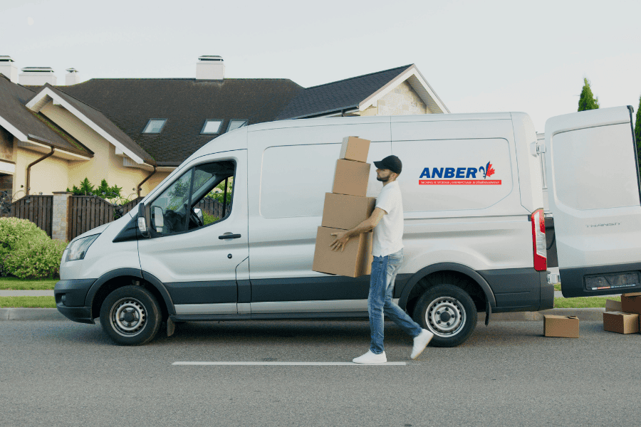 Schedule the Move During Slower Business Hours